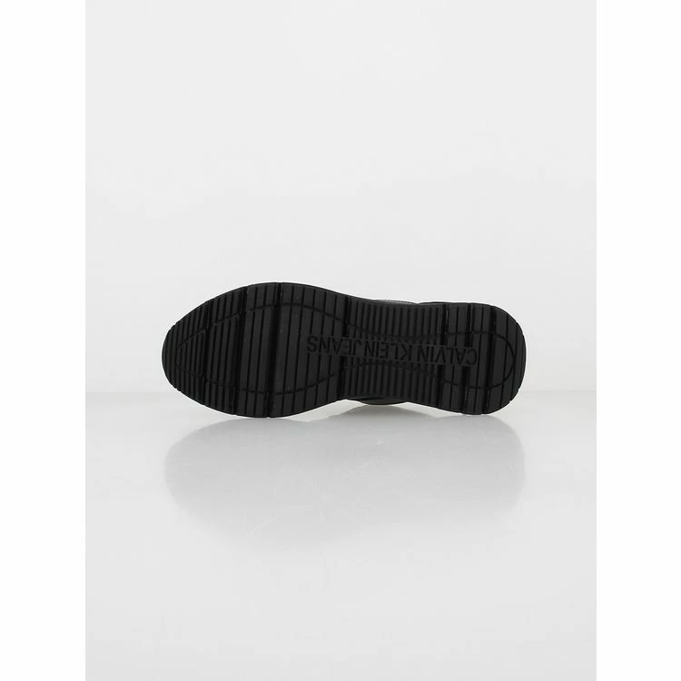 Calvin Klein Chaussures Basses Cuir Ou Simili Calvin Klein Chunky Runn Laceup L Noir 7-483 7 Calvin Klein Chaussures Basses Cuir Ou Simili Calvin Klein Chunky Runn Laceup L Noir 7-483 – Image 5