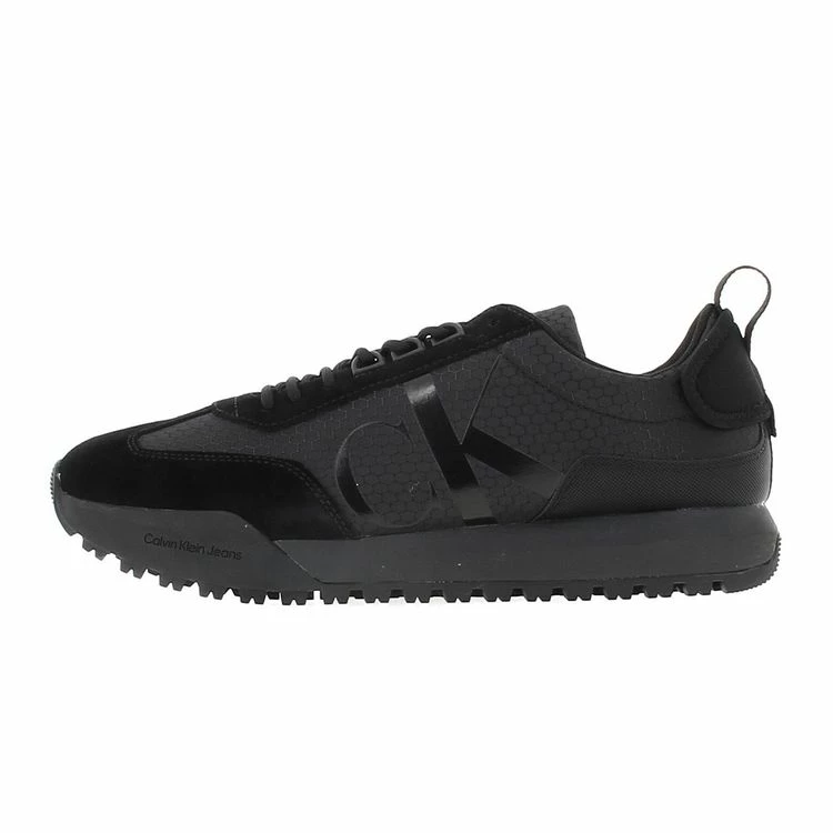 Calvin Klein Chaussures Basses Cuir Ou Simili Calvin Klein New Retro Runner Lac Noir 7-483 3 Calvin Klein Chaussures Basses Cuir Ou Simili Calvin Klein New Retro Runner Lac Noir 7-483